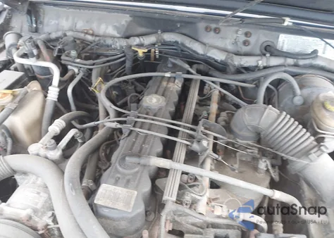 1999 Jeep Cherokee Se z USA, uszkodzony, nr VIN 1J4FF28S4XL647871